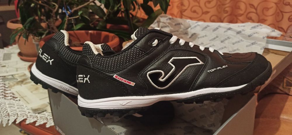 Ghete fotbal teren sintetic Joma