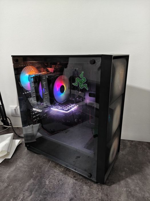 Intel Core i7 (12 700KF)