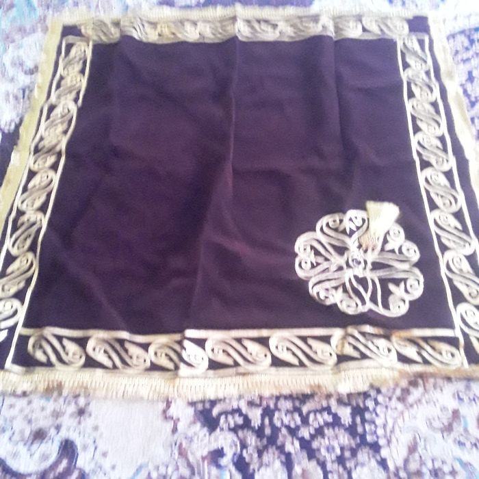 Aplekatsiya dasturxon sotiladi