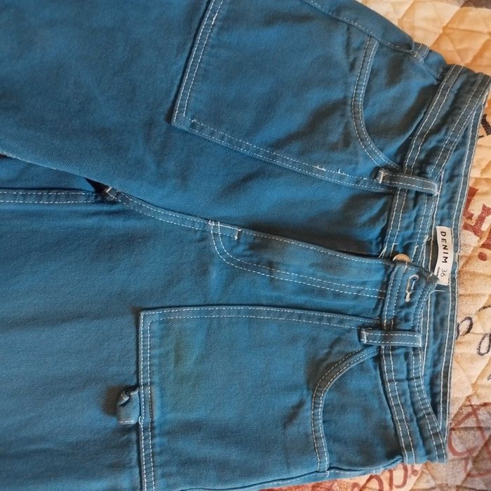 Продавам дънки вид cargo