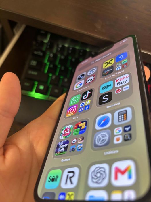 Vand iphone 13 pro in stare impecabila