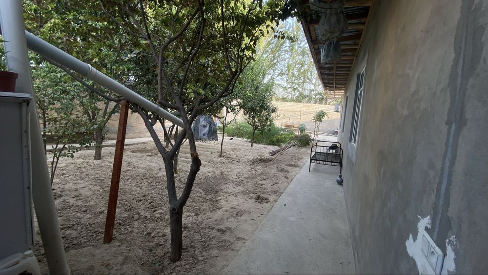 Srochni uchastka sotiladi