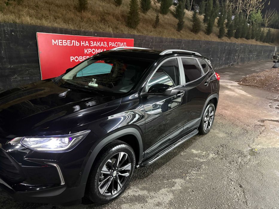 Трекер 2 Примьер 2022 года. 62 000 км. Чёрная. 14 500 у.е. Срочно