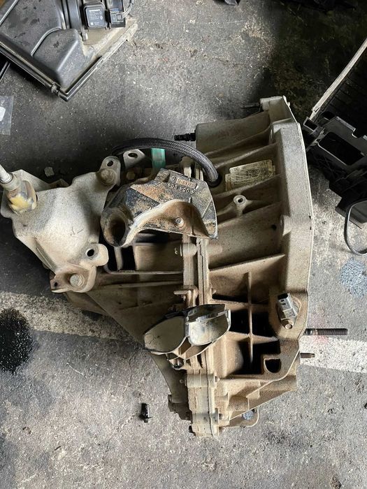 Cutie viteze Renault Laguna 3 1.5 DCI TL4