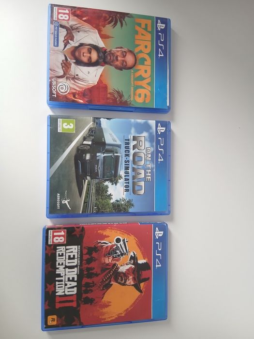 Vând jocuri playstation4