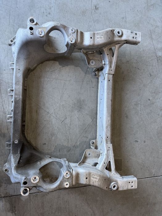 Punte fata cadru motor Mercedes A2056208701 4MATIC
