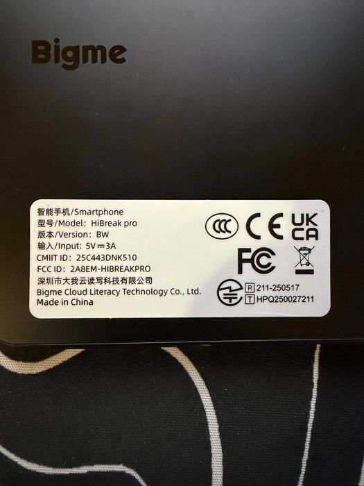 Bigme HiBreak Pro 256GB 5G E-Ink Android 14 – черно-бял смартфон щадящ очите