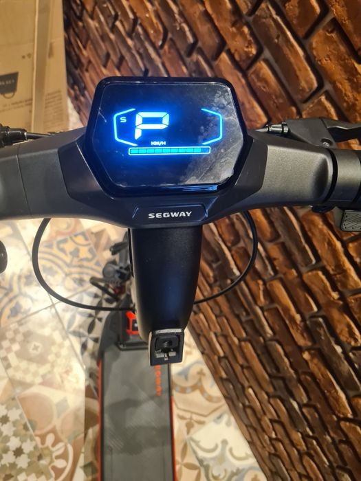 Trotineta electrica SEGWAY ZT3 PRO