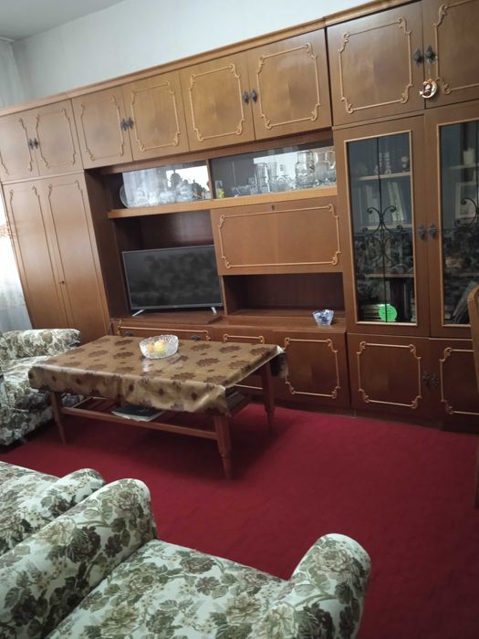 Навои шахар квартира сотилади 14-магазини . 2/2/5  куча А.Авлони.