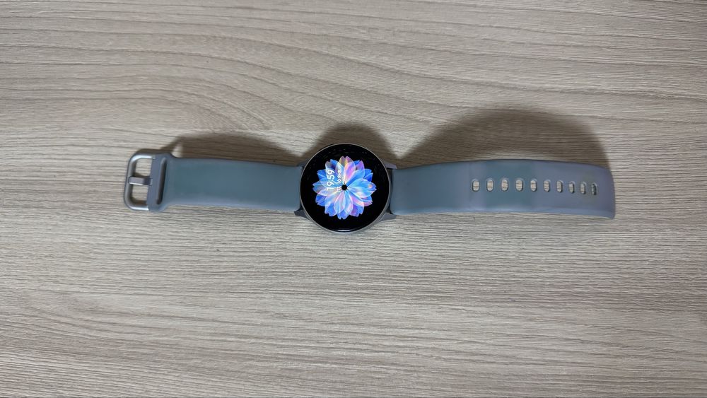 Смарт-часы samsung active 2 серебристые