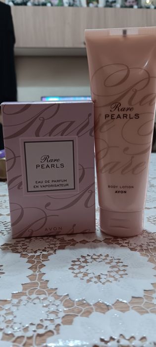 Дамски парфюми на цени от 18 лв. Вземи в компект с лосион или крем