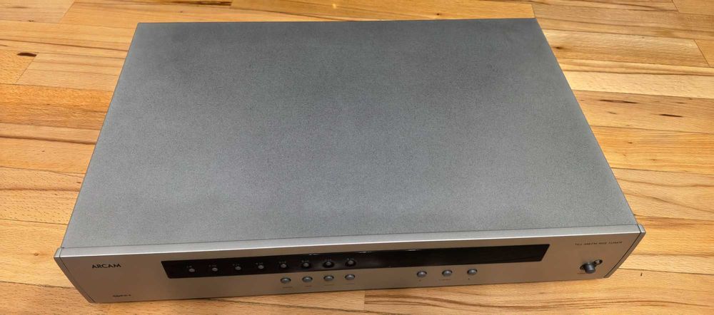 Тюнер ARCAM T61 Am/Fm