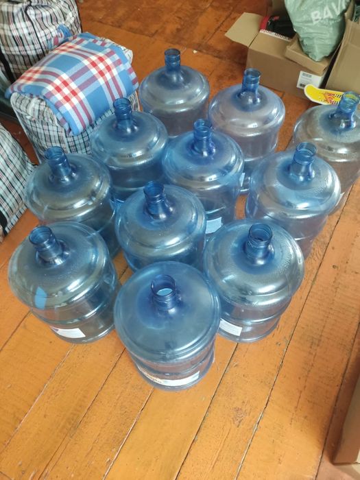 Пластиковые бутылки для воды