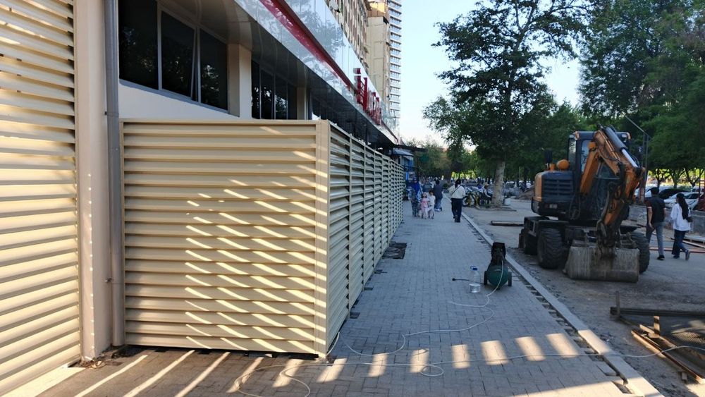 Современные жалюзи-заборы — стиль будущего уже сегодня
Надежность, эст