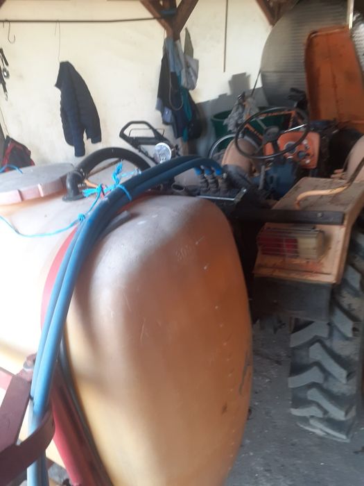 Vând Tractor carraro