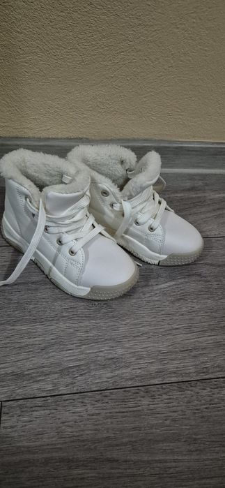 Ghete de iarana Primark