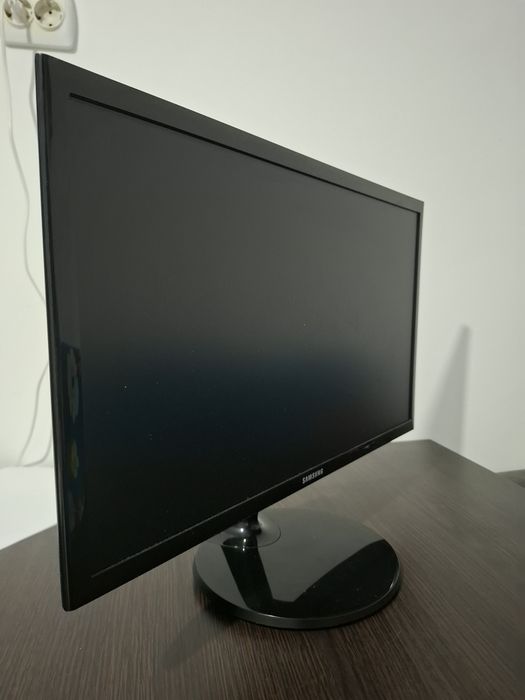 Setup PC pentru gaming/proiecte (VÂND URGENT)