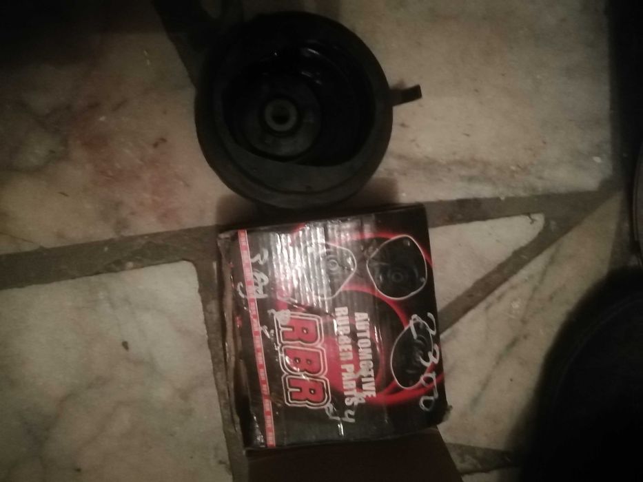 Запчасти на Мазду 323