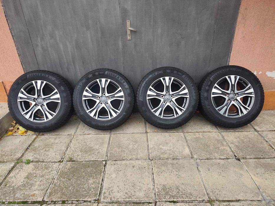 ОРИГИНАЛНИ джанти със зимни гуми 17 ' TOYOTA RAV 4 / Тойота РАВ 4 5x114,3 60,1 ET39