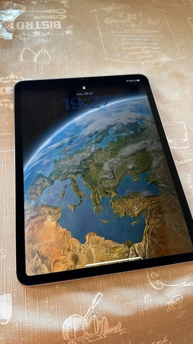 iPad 11 PRO Generatia 4