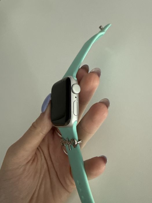 Продам часы Apple Watch