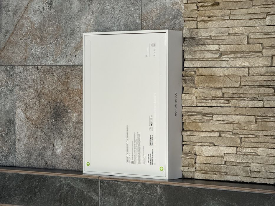 Macbook Air 15-inch M4 16/256GB Sky Blue/ Nou, Sigilat