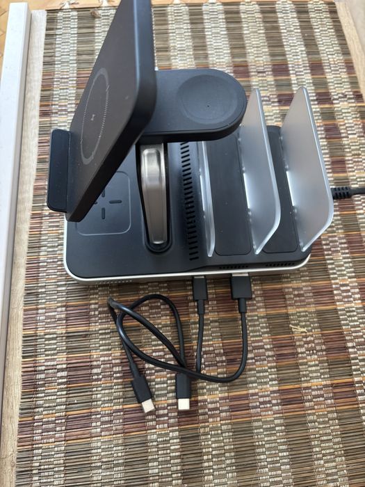 5 в 1 Безжична зарядна станция wireless charging station