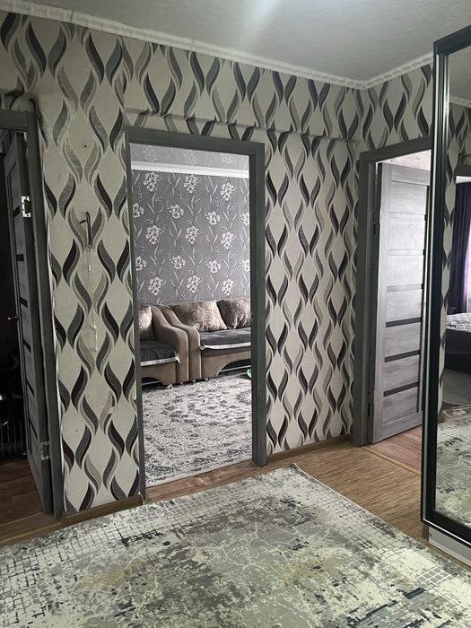 Продам 4х комнатную квартипу