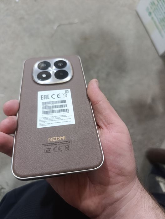 Redmi 15 Pro + 5 G 512 gb ideal