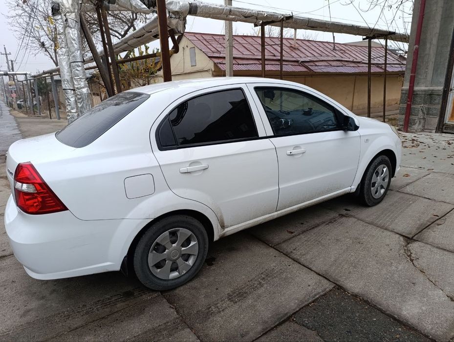 Нексия 3,пробеги 288000 км булган 2018йилги автомат каробкали сотилади