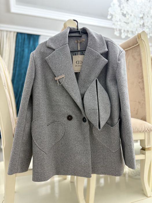 Пальто серый, с береткой