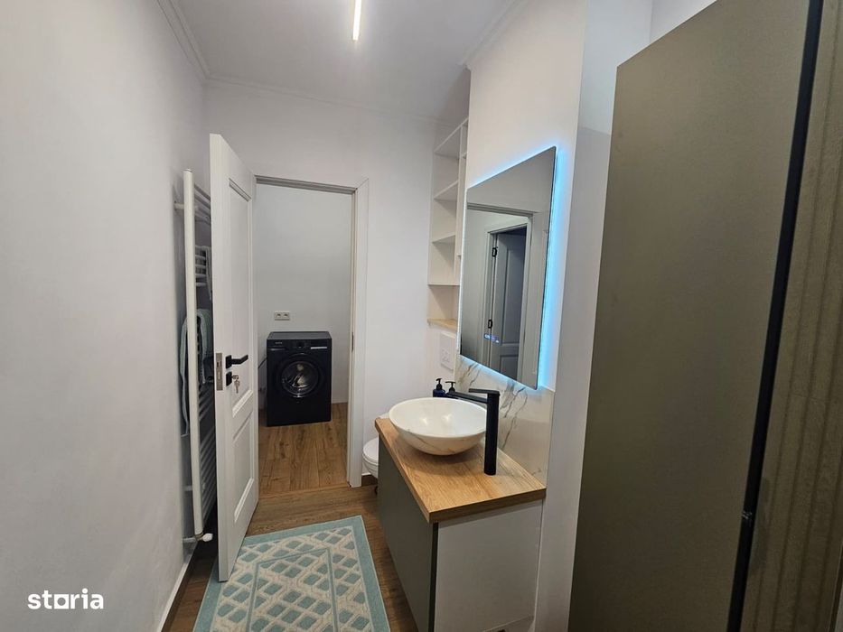 Chirie, apartament cu 2 camere, zona Shopping Plaza, prima închiriere