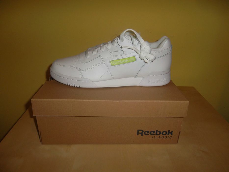 Adidasi Reebok Workout Plus marimea 42 -LICHIDARE STOC-