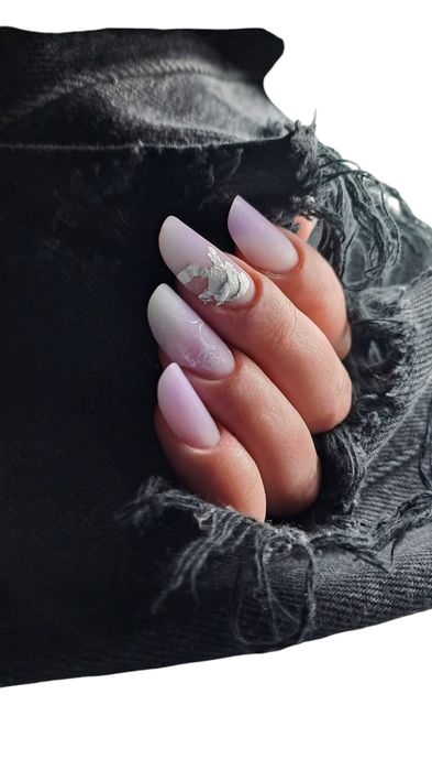 Iti doresti o manichiura si o pedichiura contacteaza ma