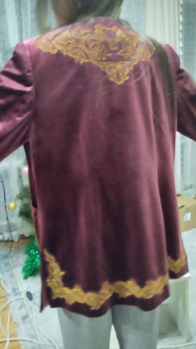 Современный модный шапан- пиджак