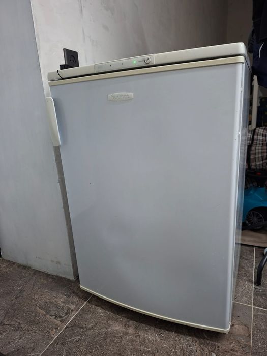 Продам морозильник бирюса