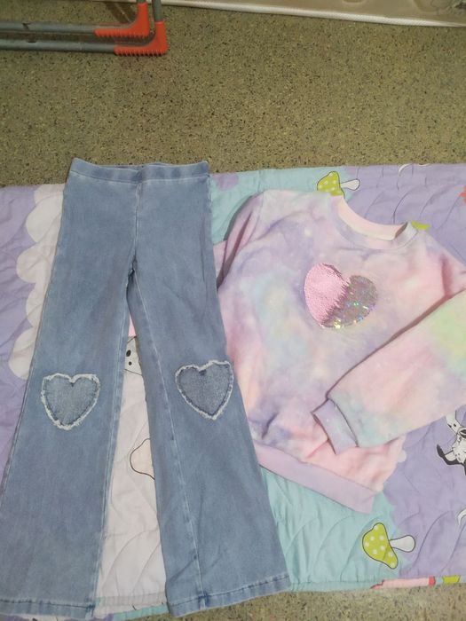 Продаются вещи на девочку