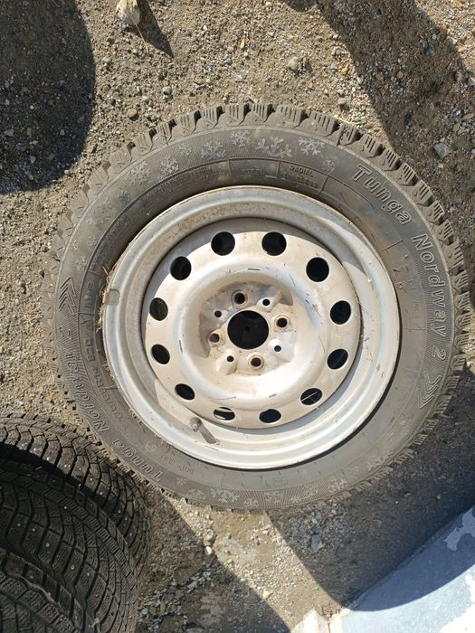 Продам зимнию резину