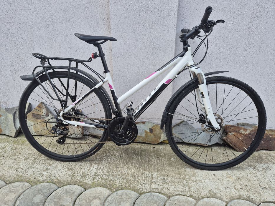 Vând bicicletă!!