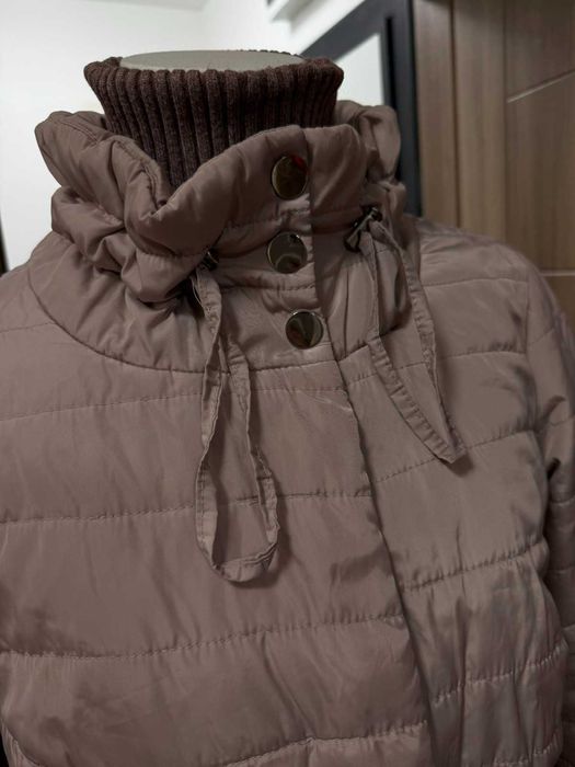 Дамско яке, размер S-M (44), използвано.