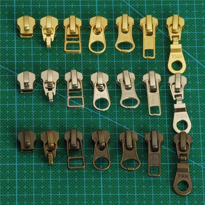 Замена Бегунков/Молнии(ул.Леонида Беды 191/1)