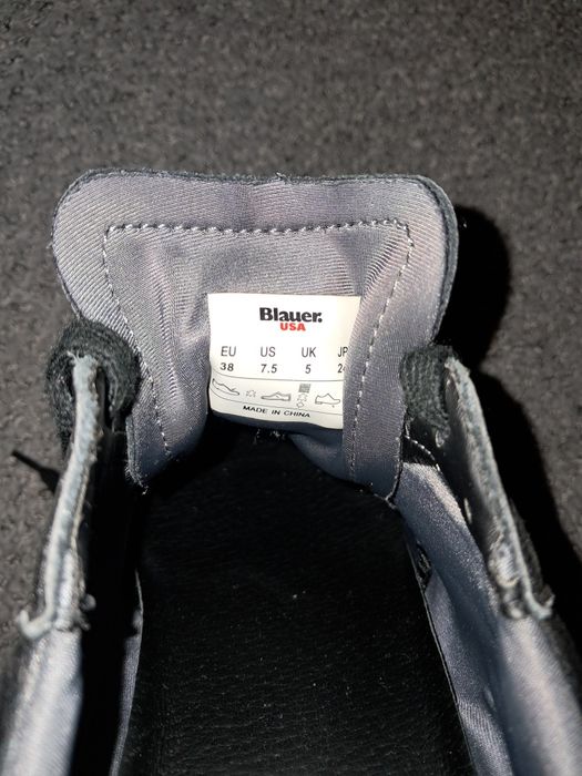 Adidași im stare foarte buna