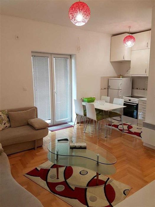 Дава се под наем Тристаен апартамент в Пловдив, Кършияка - 89 кв.м за 321.3 € - Снимка #5