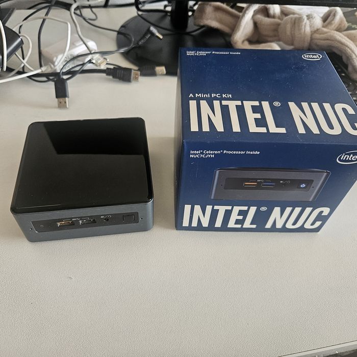 Компютър Intel Nuc  J4005