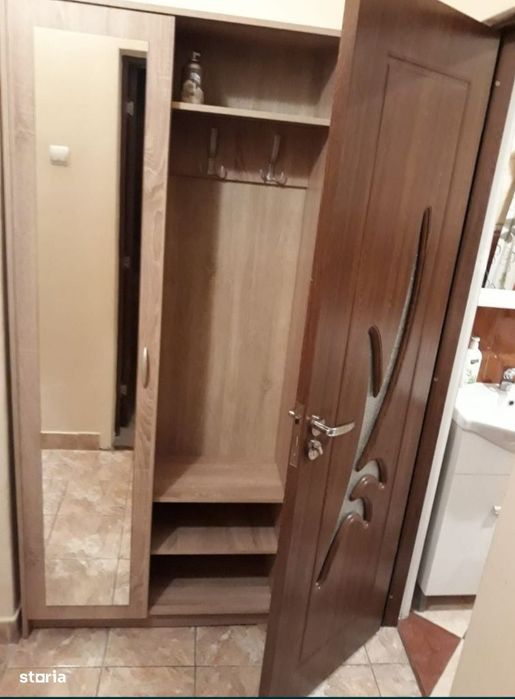 Vând apartament semicentral