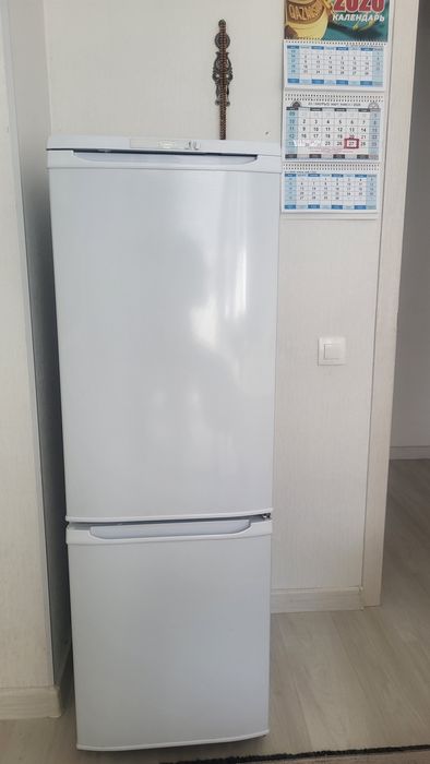 Холодильник отличном состояние