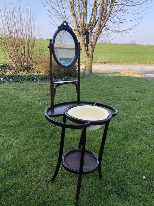 Lavoar thonet de colecție