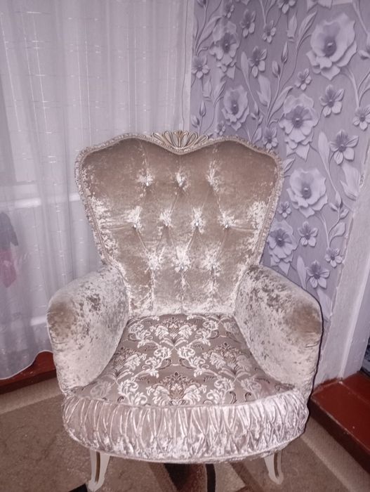 Продам Диван недорого