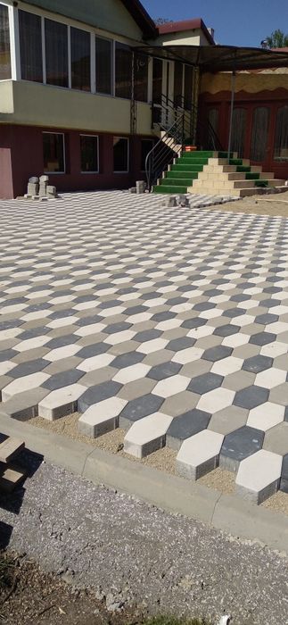 Montaj pavele, borduri și rigole