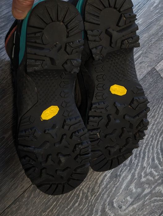 Bocanci trekking  Nr 39 ,Salewa Mountain Trainer Mid GTX